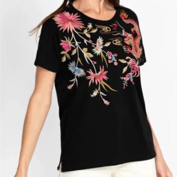 Johnny Was Tops - JOHNNY WAS -MINA DRAGON FLORAL EMBROIDERED BLACK COTTON TEE SHIRT XL